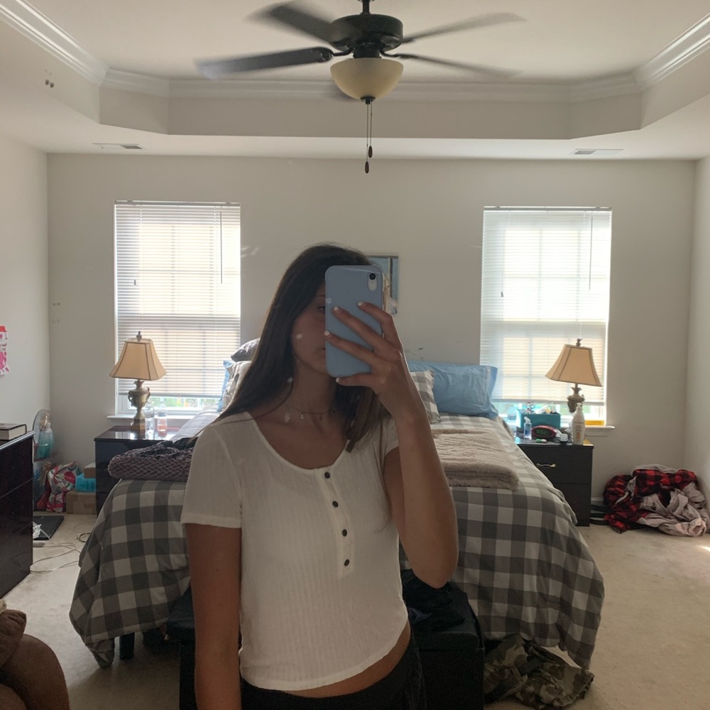 cute cream colored cropped blouse